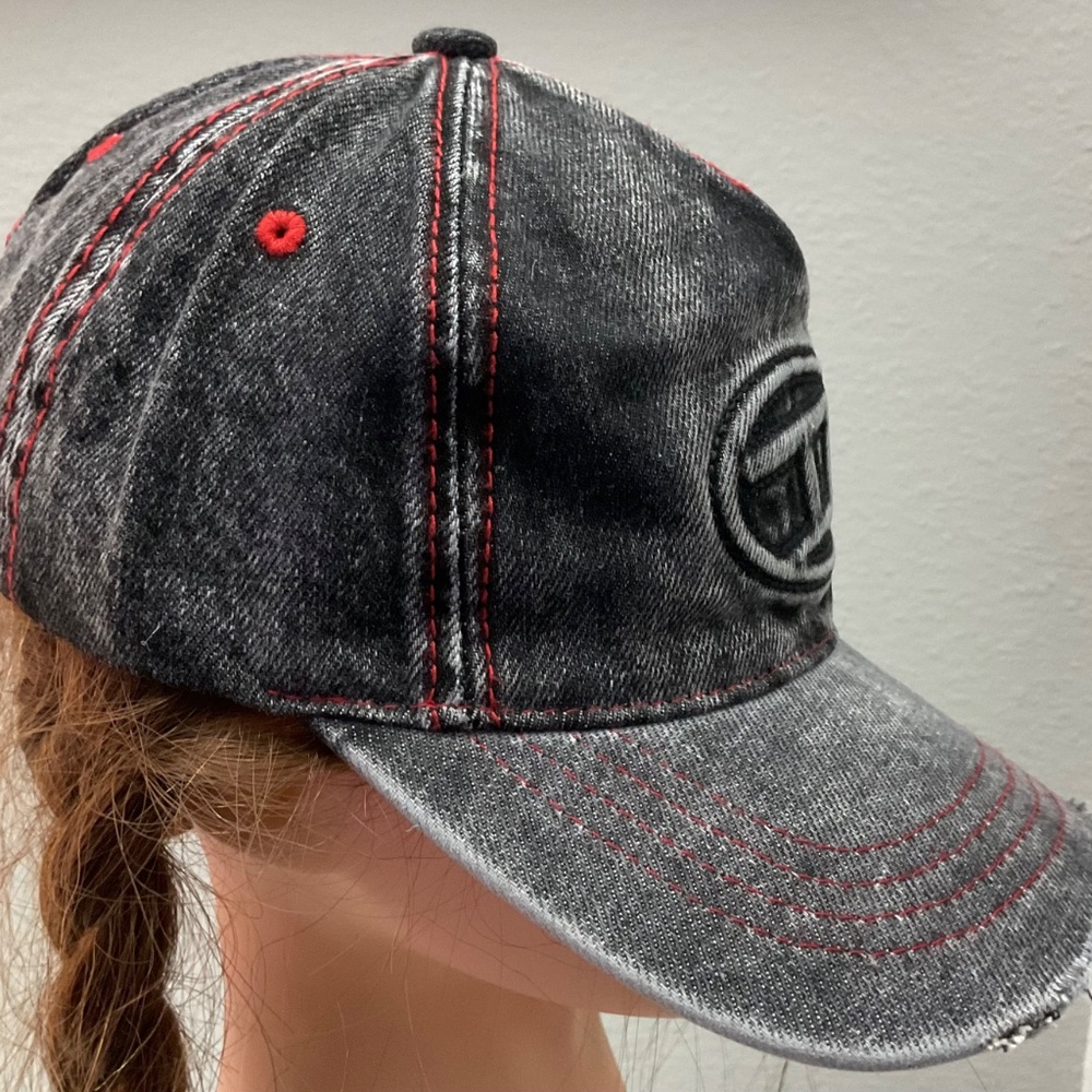 DIESEL CAP - Picture 2 of 6